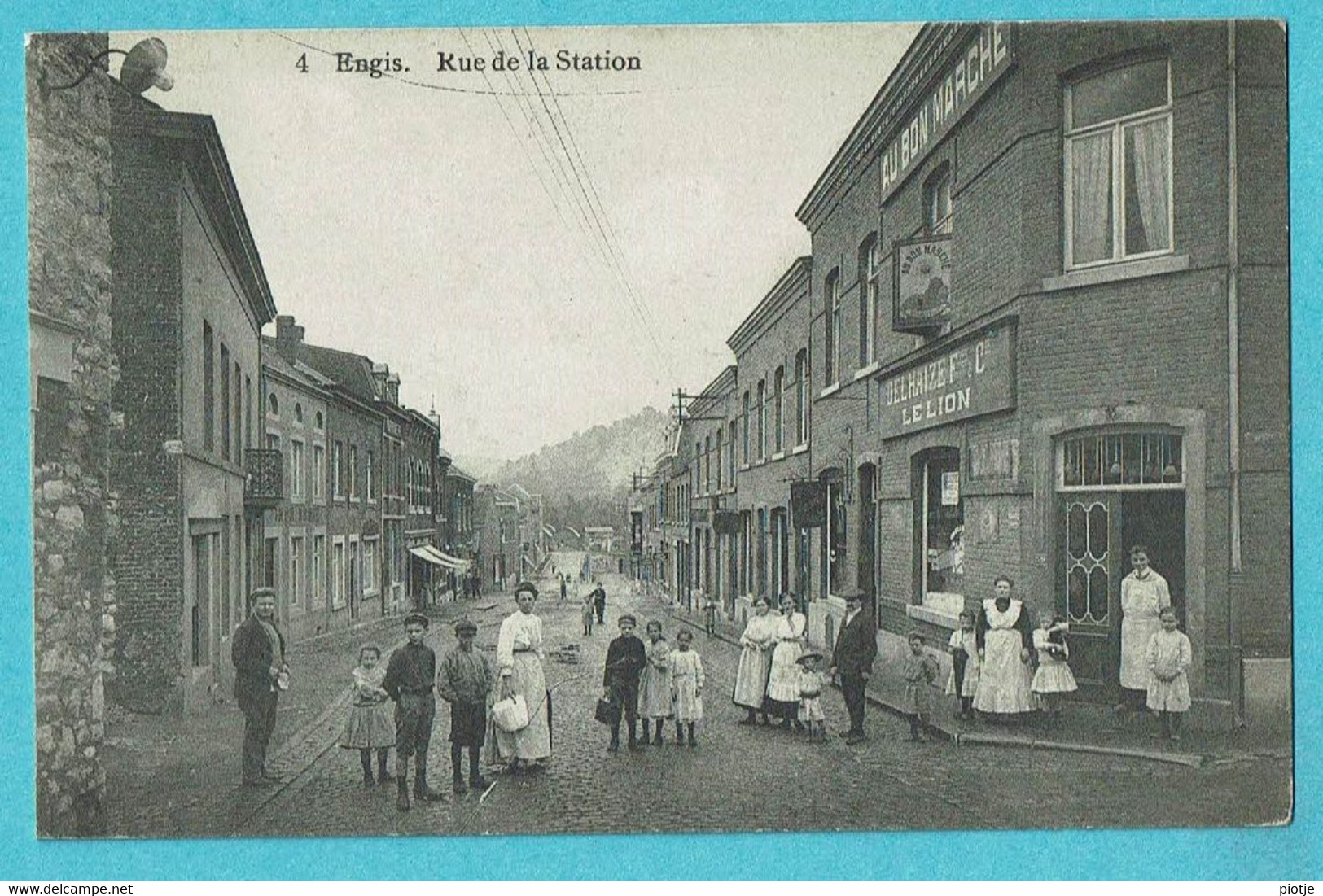 * Engis (Liège - Luik - La Wallonie) * (Edit Th. Tricnon, Nr 4) Rue De La Station, Au Bon Marché Delhaize, Animée, TOP - Engis