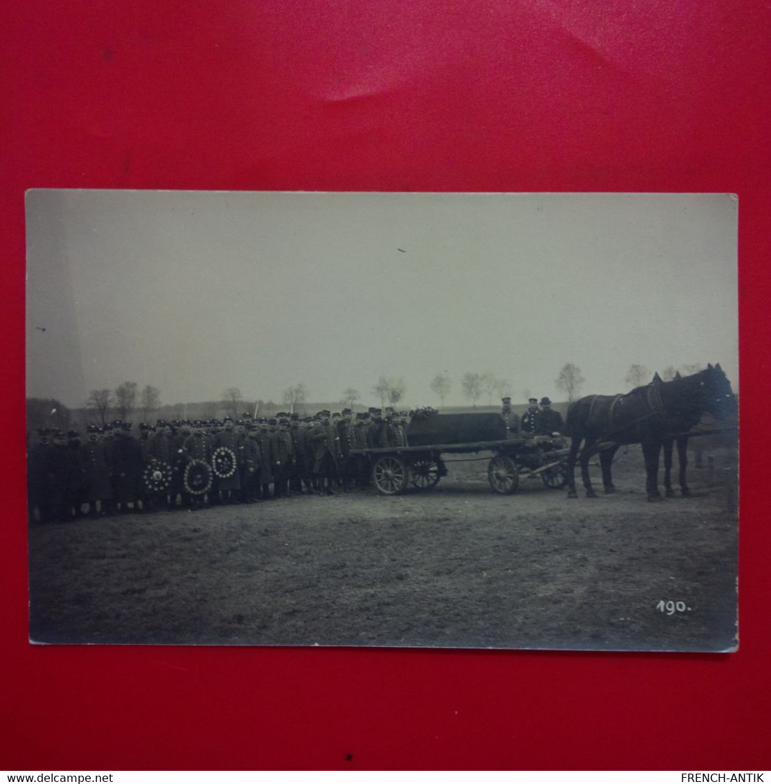 CARTE PHOTO CAMP KONIGSBRUCK SOLDAT PRISONNIER ENTERREMENT - Weltkrieg 1914-18