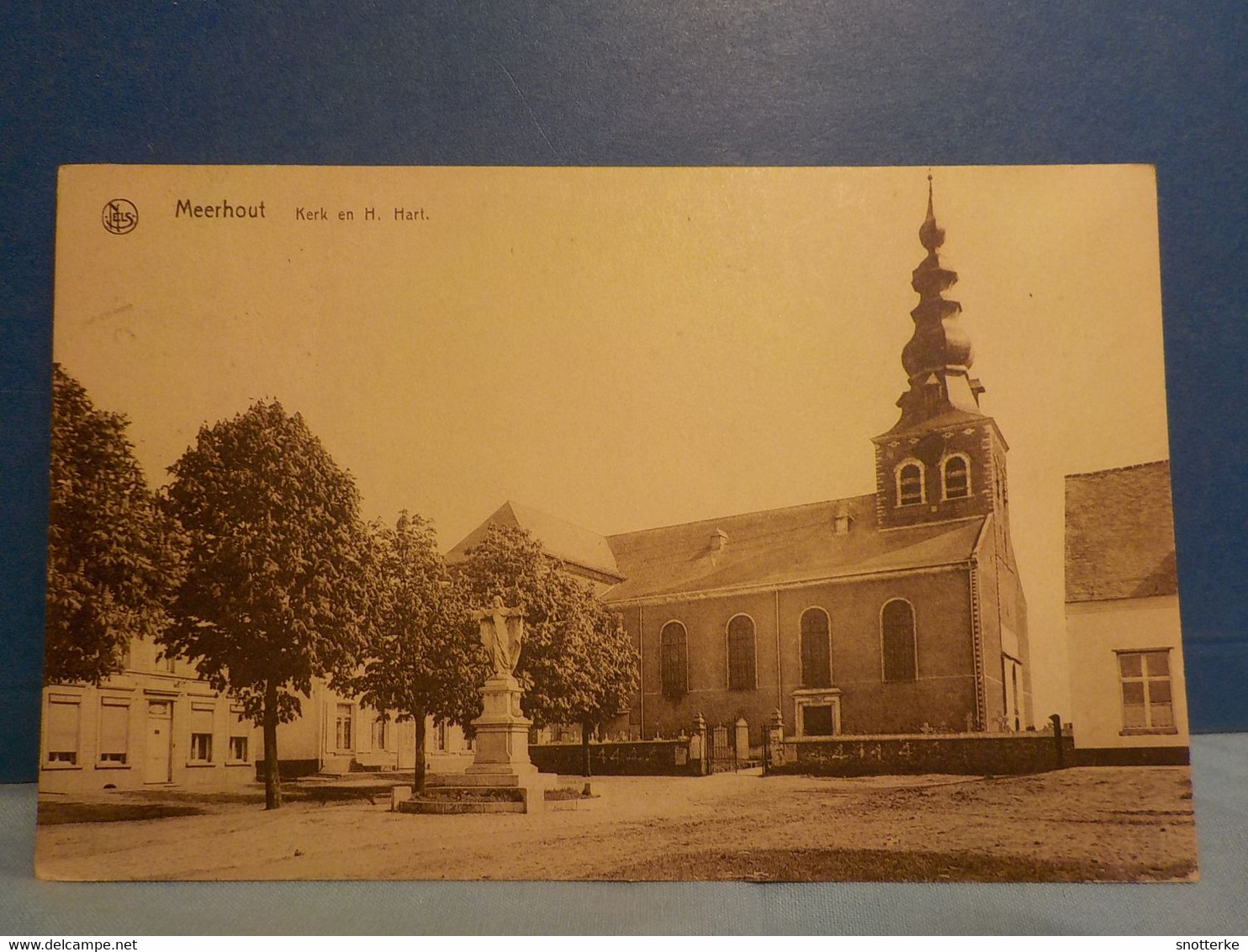 Meerhout   Kerk En H. Hart - Meerhout