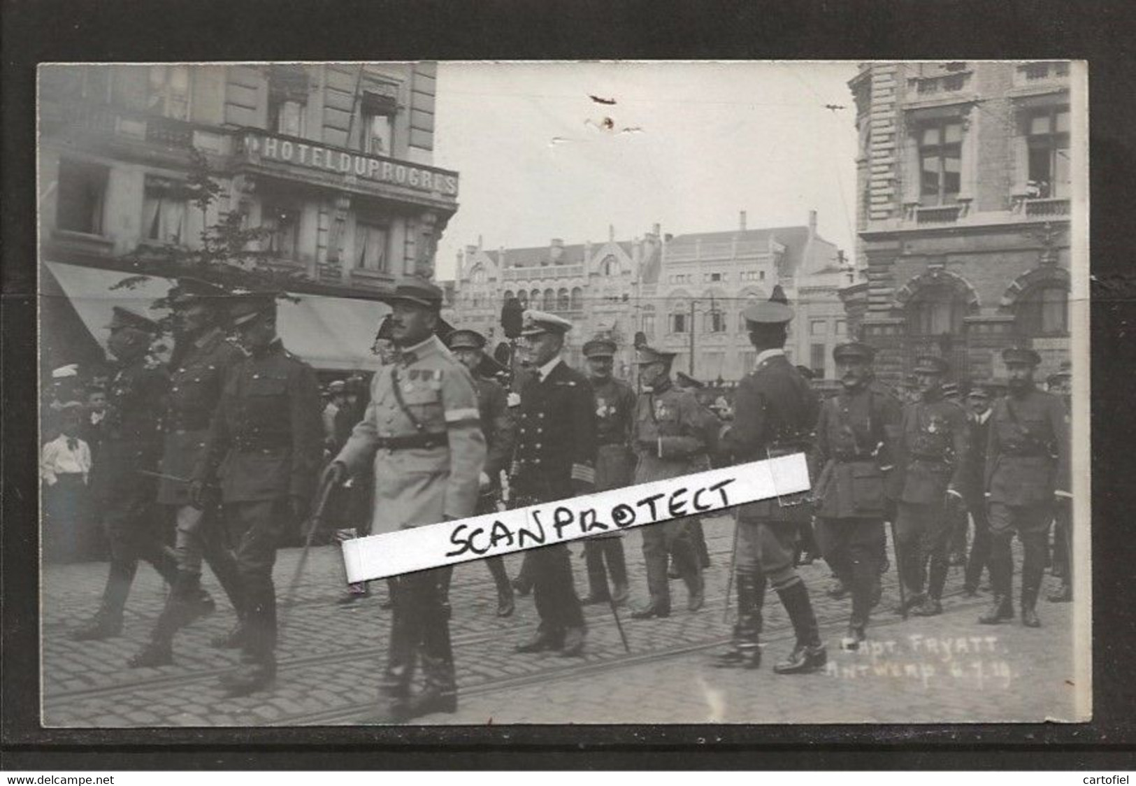 ANTWERPEN-OPTOCHT-HERDENKING-MILITARIA-CAPITAINE-FRYATT-06.07.1919-FOTOKAART-OFFICIEREN-MEDAILLES-ZIE DE 2 SCANS - Antwerpen