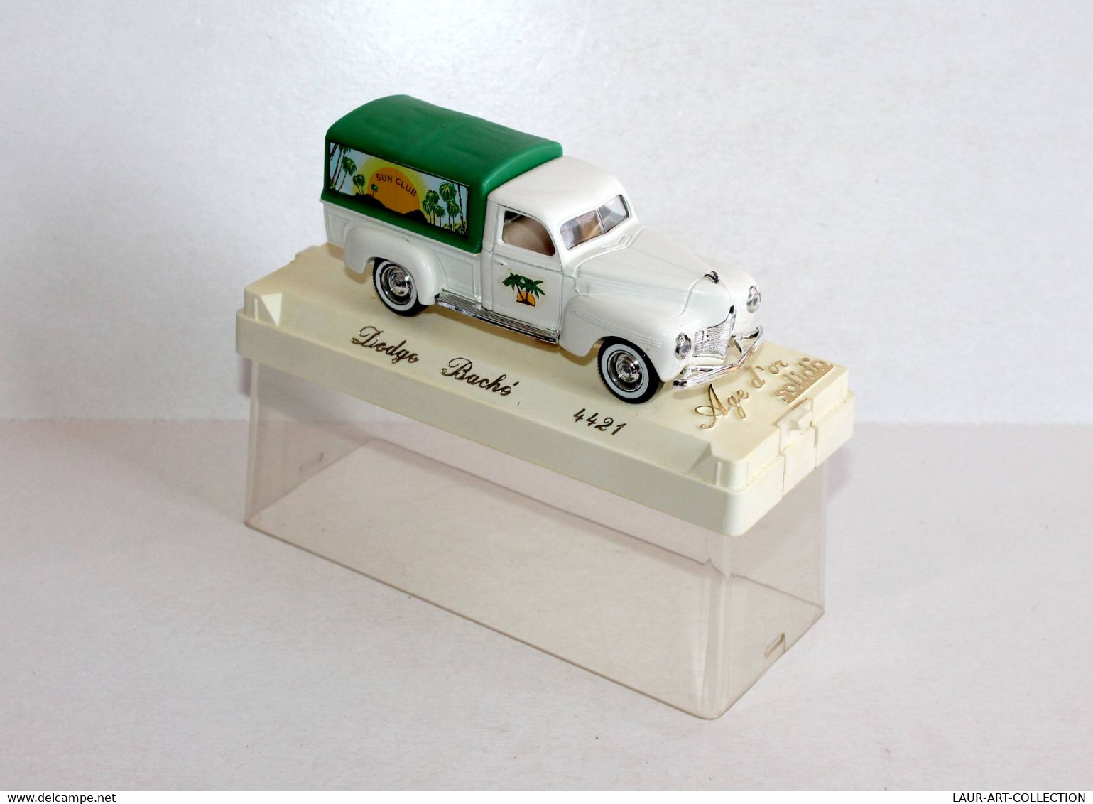 SOLIDO AGE D'OR - DODGE BACHE 4421, SUN CLUB - MINIATURE 1/43 VOITURE AUTOMOBILE - MODELE REDUIT DE COLLECTION (2502.52) - Solido