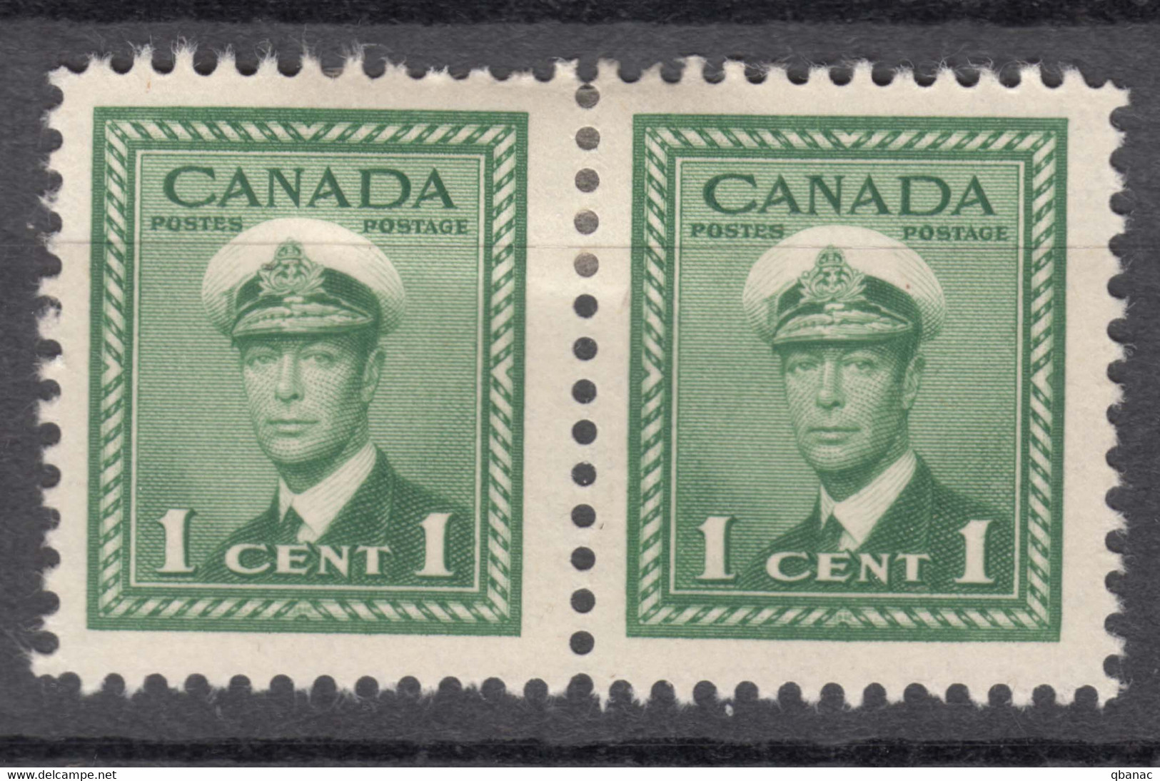 Canada 1942 Mi#216 Mint Hinged Pair - Unused Stamps