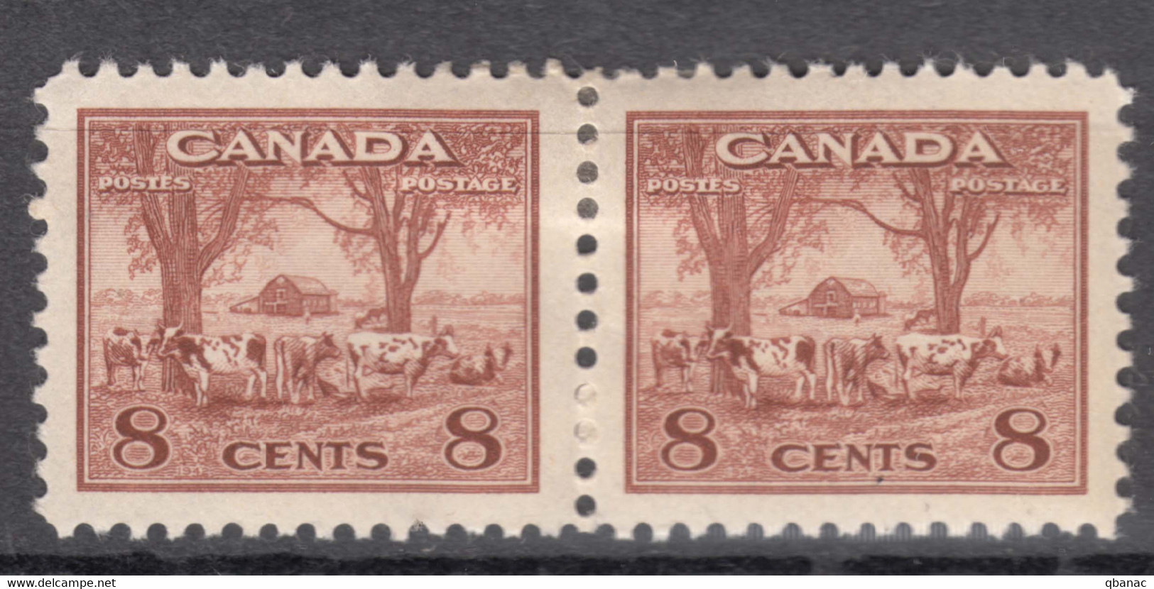 Canada 1942 Mi#223 Mint Hinged Pair - Unused Stamps