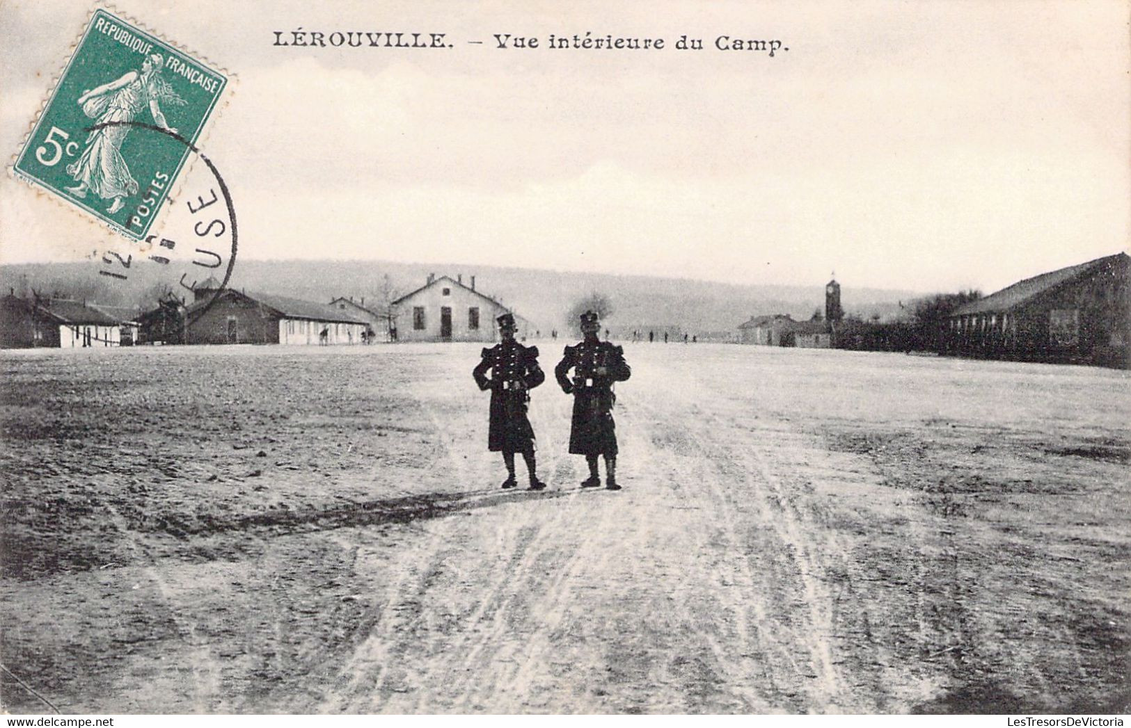 Militaria - LEROUVILLE - 154è Régiment D'Infanterie - Vue Intérieure Du Camp - Carte Postale Ancienne - Kasernen