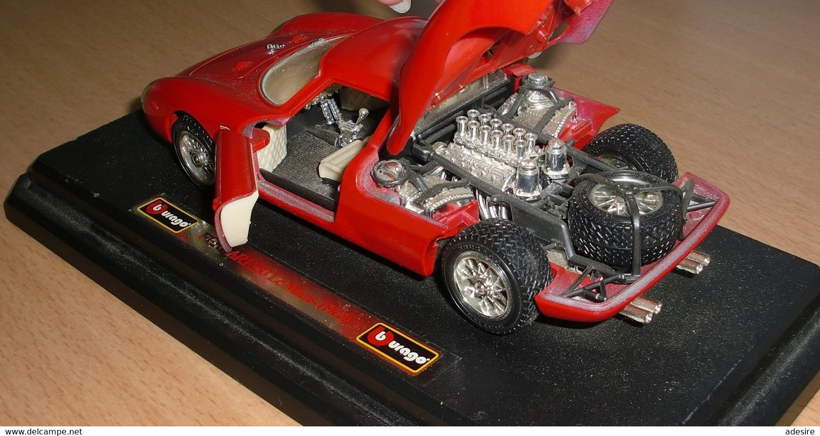 Wunderschöner Roter FERRARI Modell Von BURAGO (250 LE MANS 1965), Aufklappbare Türen Und Motorhaube, Modellgröße Mit ... - Andere & Zonder Classificatie