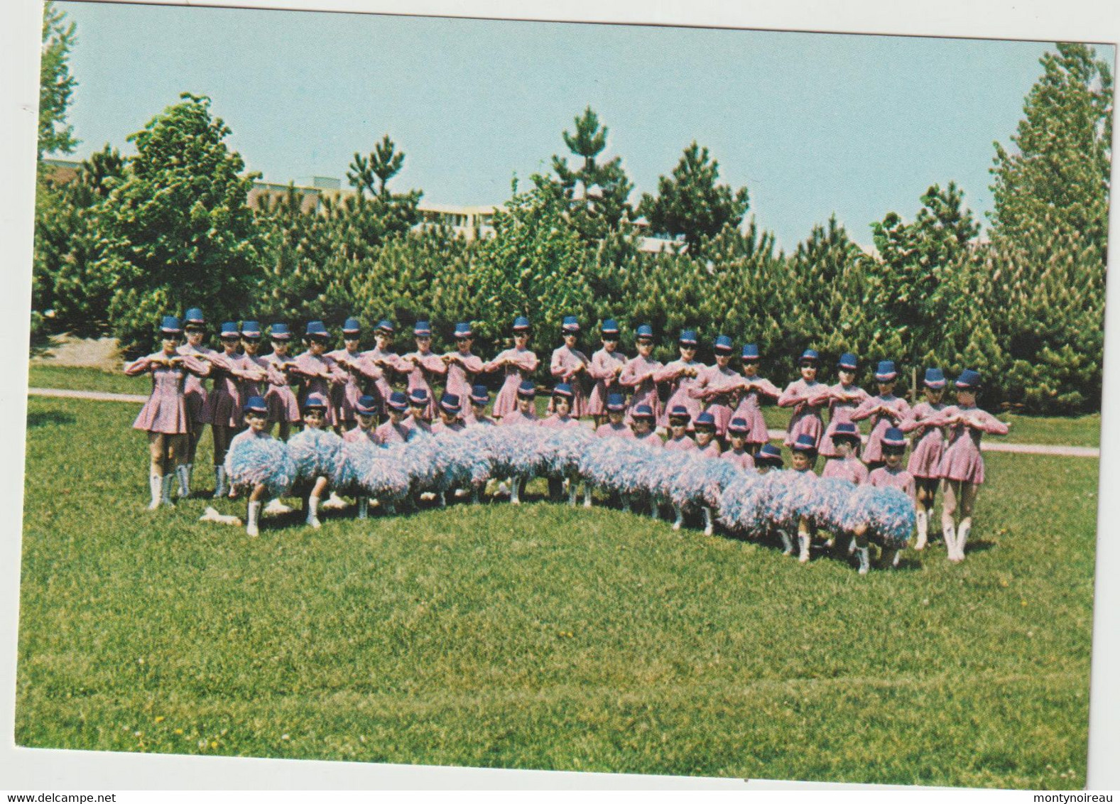 Seine Et Marne : Les  Etincelles De  Savigny , Majorettes - Savigny Le Temple