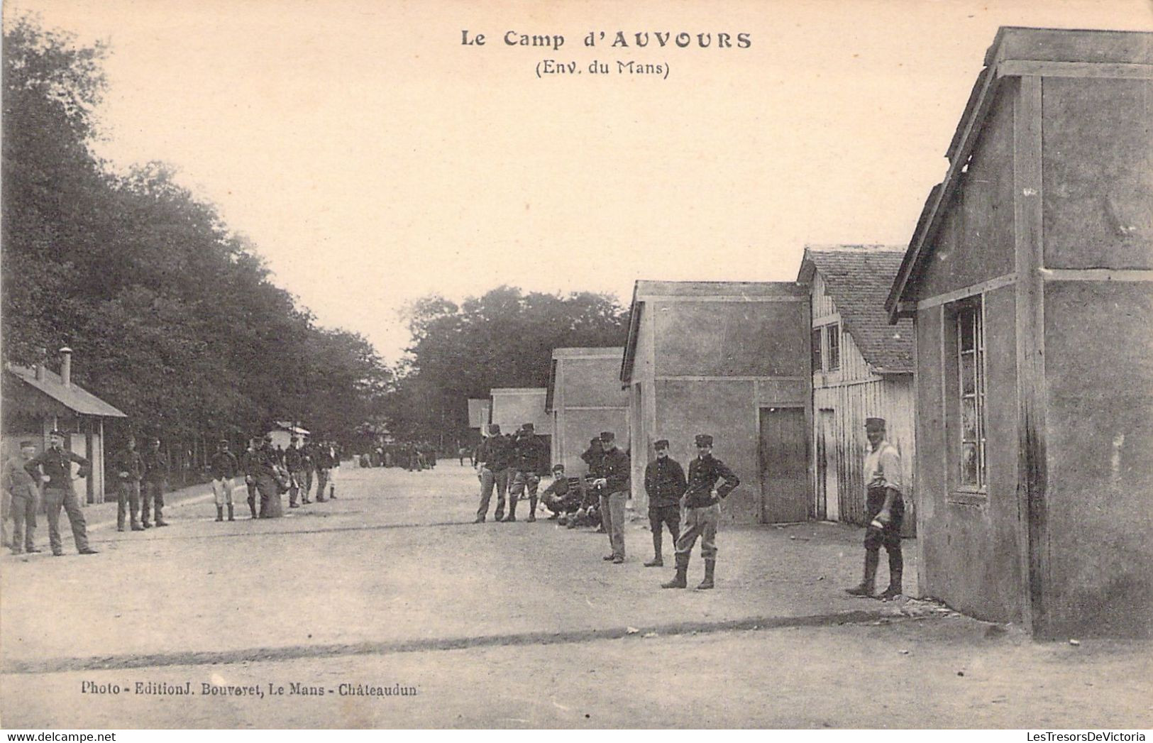 MILITARIA - Casernes - Camp D'AUVOURS - Edition J - Châteaudun - Carte Postale Ancienne - Kasernen
