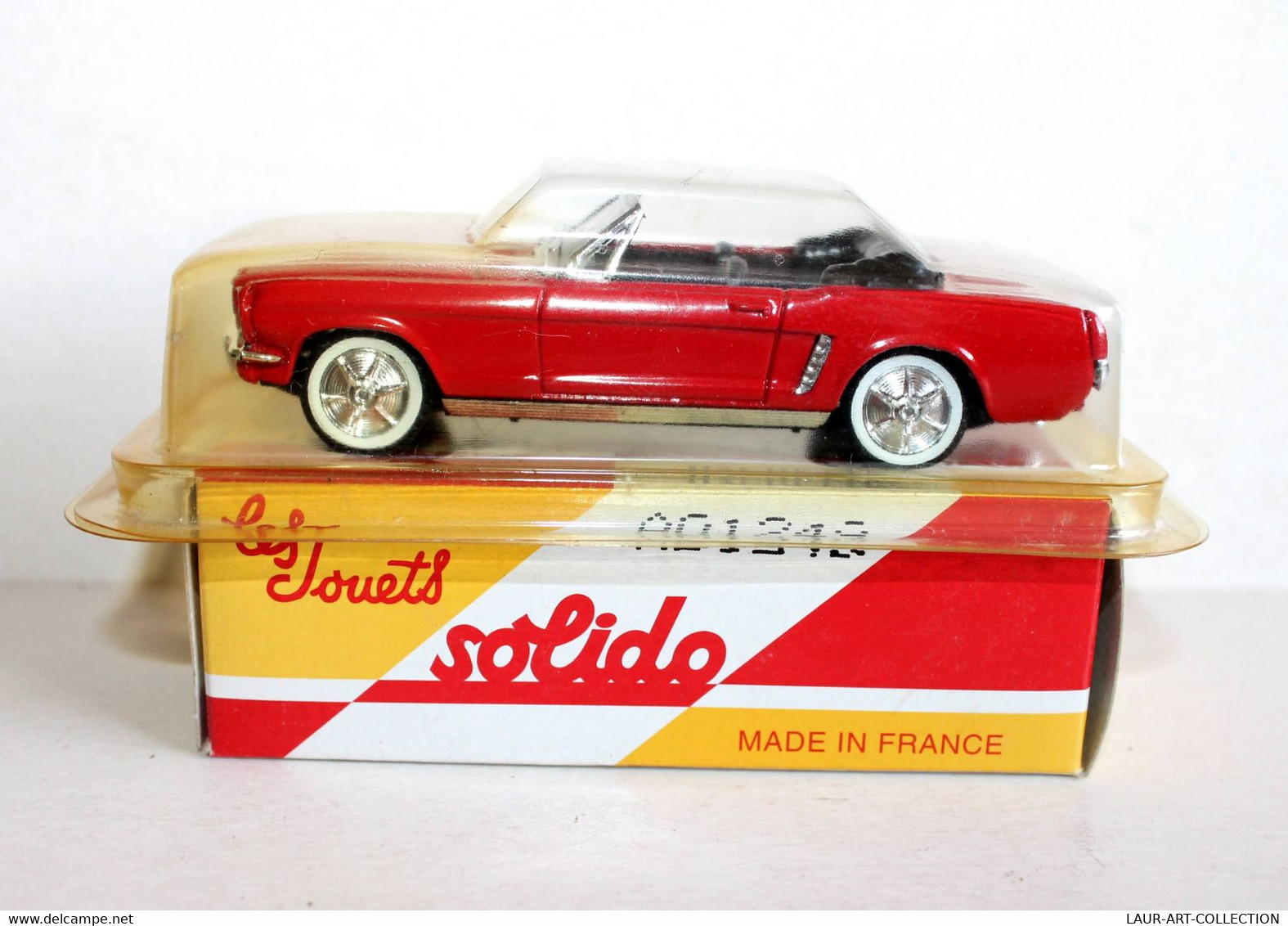 SOLIDO - FORD MUSTANG 1964 - MINIATURE 1/43 - VOITURE AUTOMOBILE MODELE REDUIT - ANCIEN VEHICULE COLLECTION  (2502.77) - Solido