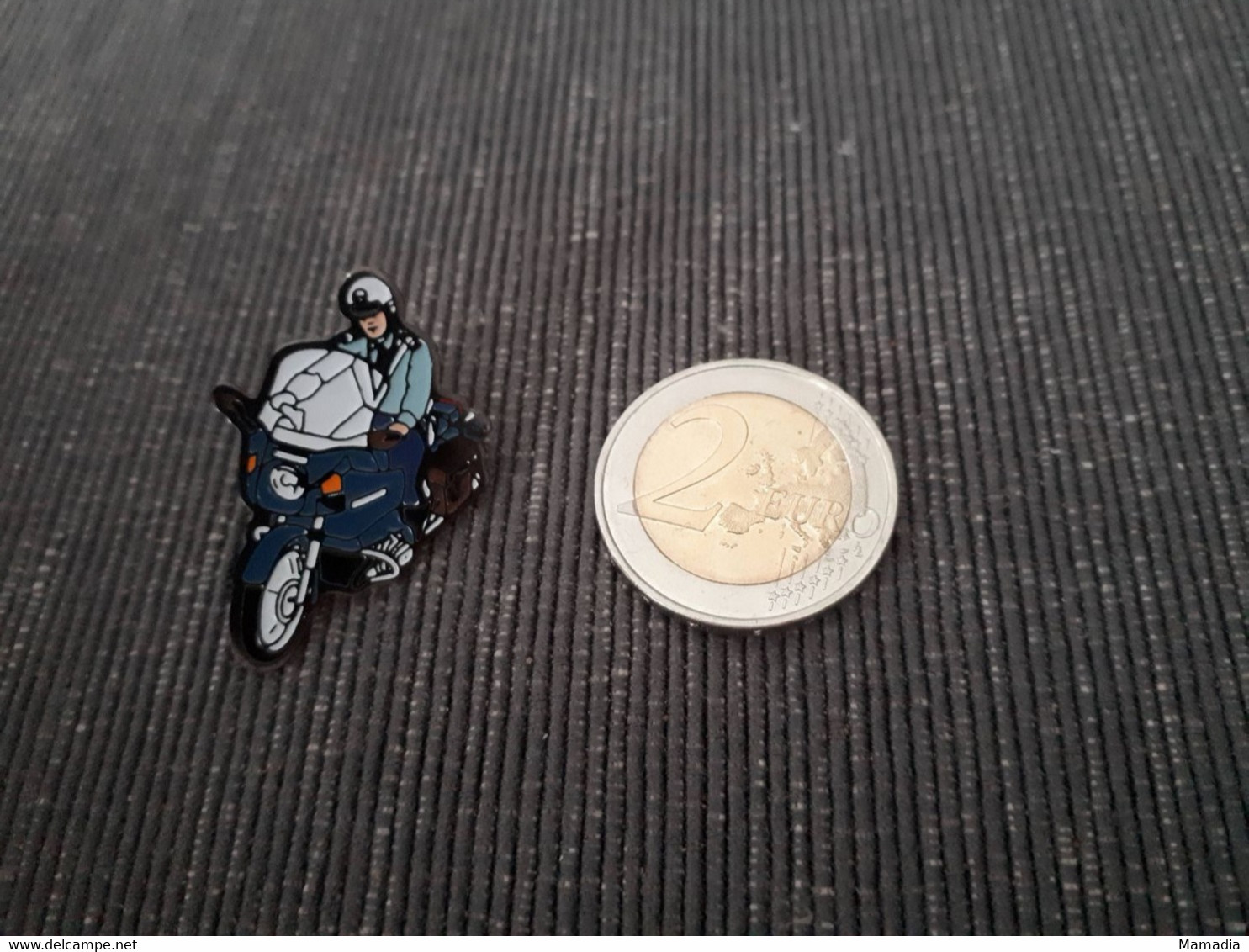 PIN'S PINS MOTO POLICE GENDARMERIE - Polizei