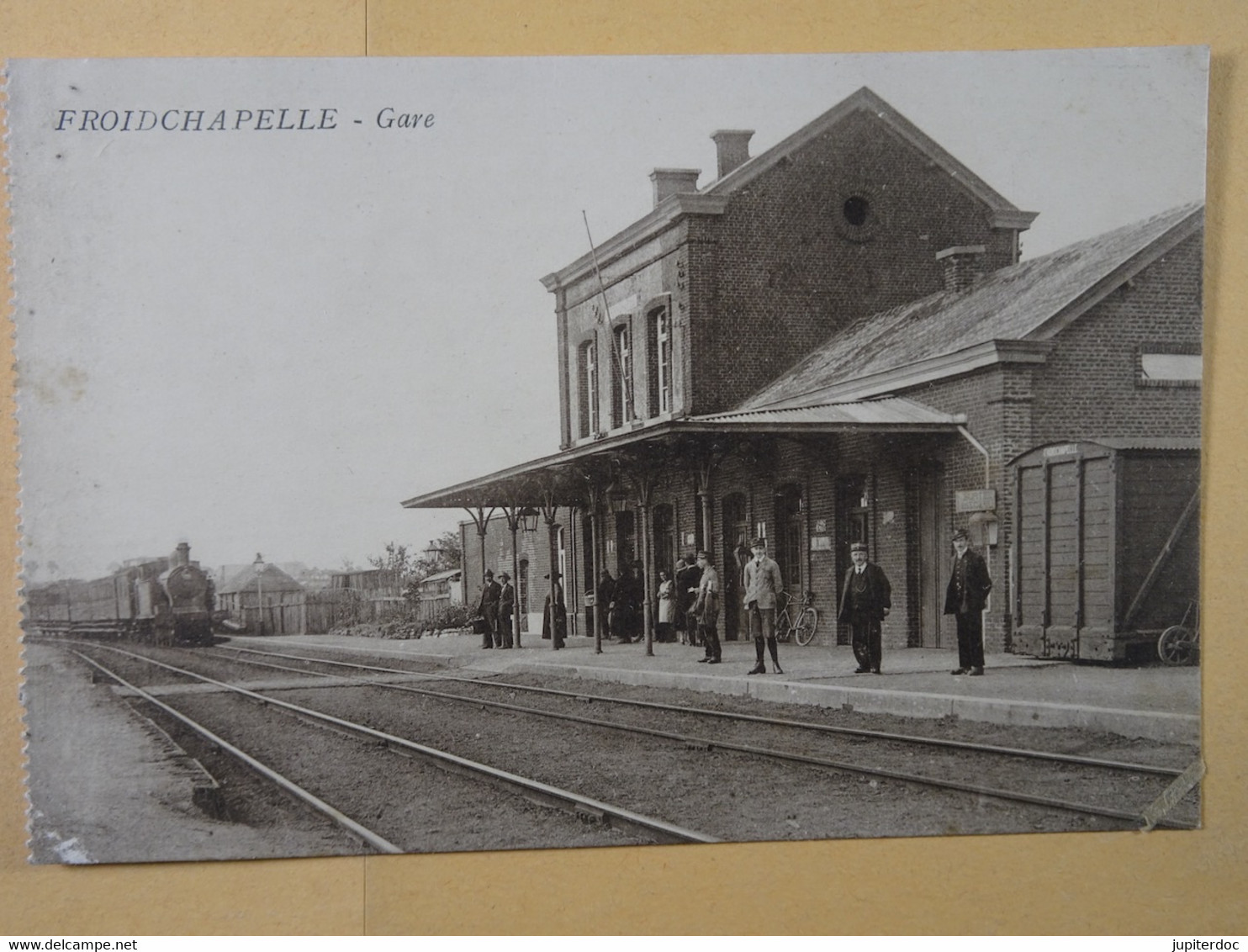 Froidchapelle Gare (avec Train) - Froidchapelle