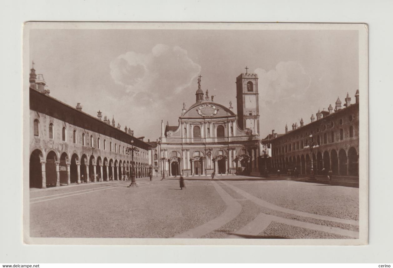 VIGEVANO (PV):  PIAZZA  DUCALE  -  FOTO  -  FP - Vigevano