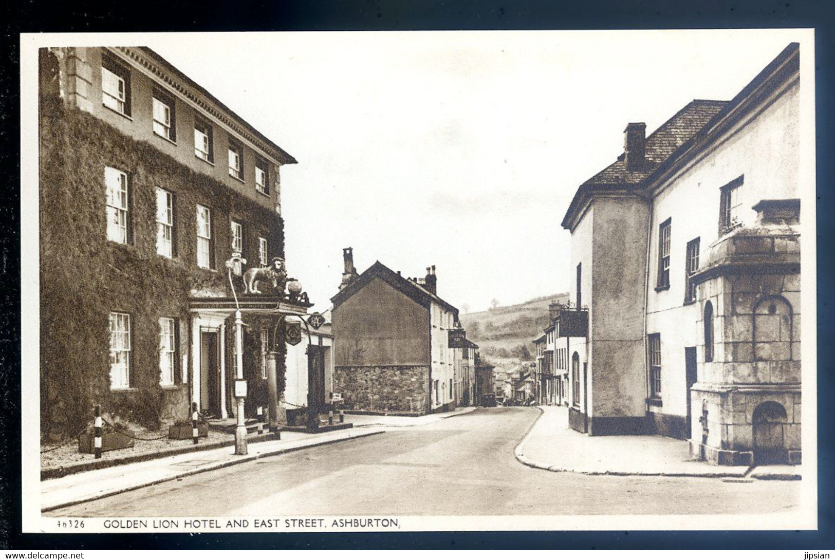 Cpa D' Angleterre Ashburton Golden Lion Hôtel And East Street     LANR39 - Dartmoor