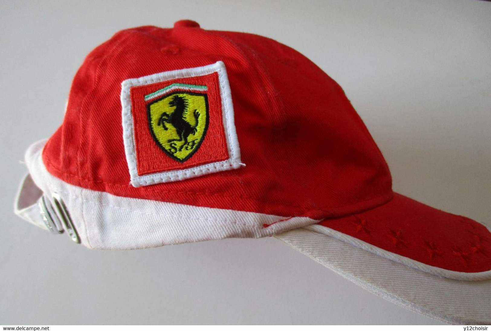 BELLE CASQUETTE FERRARI ITALIE