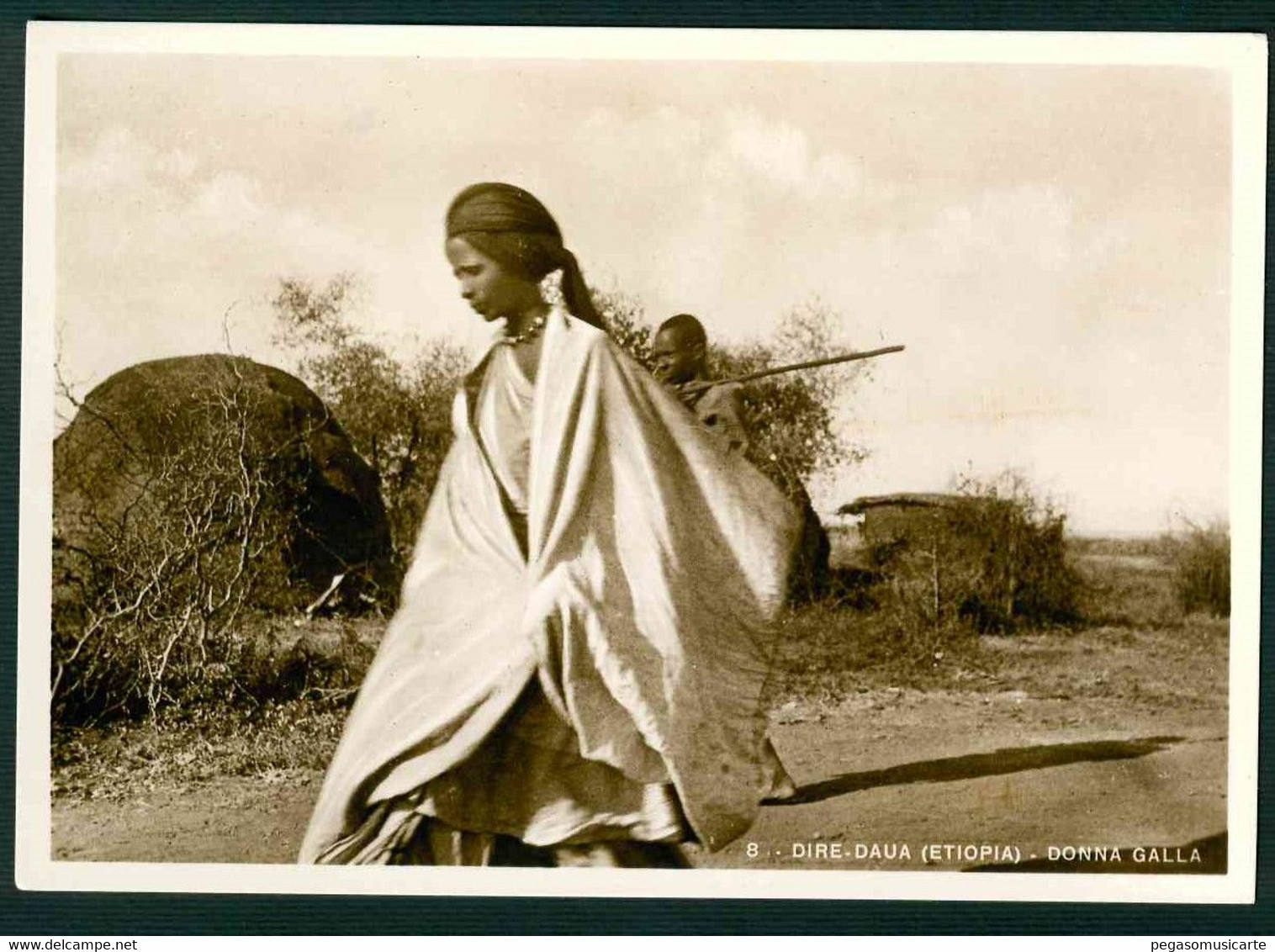 COL22 COLONIALE ITALIANA - DIRE DAUA ETIOPIA DONNA GALLA ANIMATA 1940 CIRCA - Ethiopie