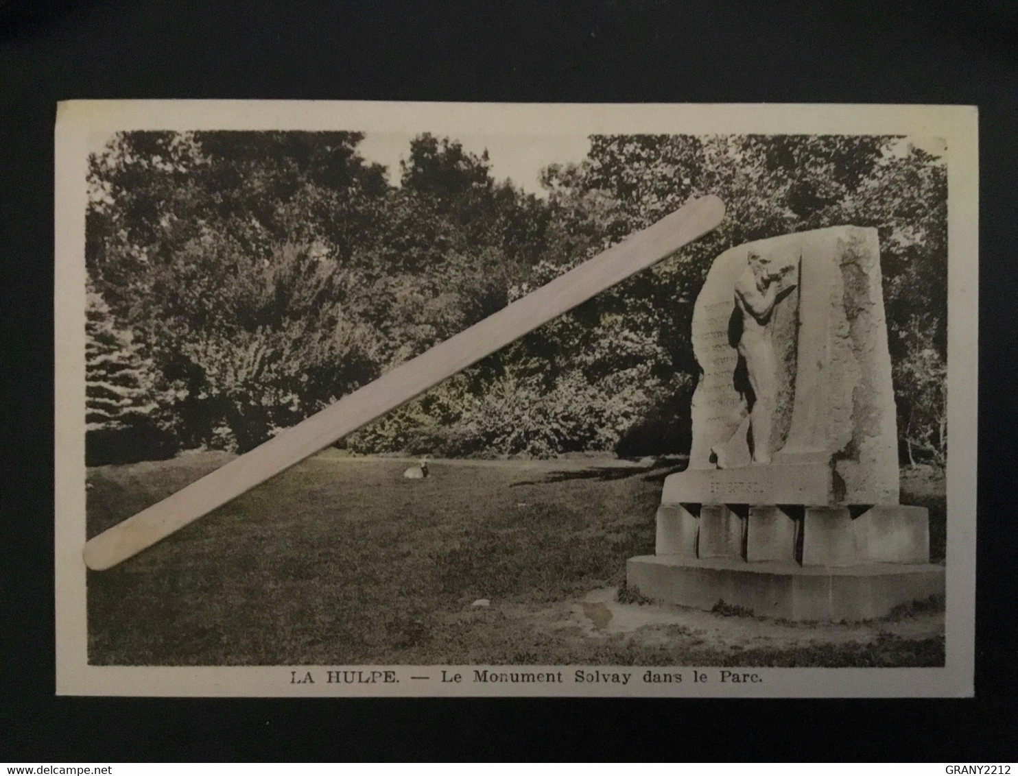 LA HULPE « LE MONUMENT SOLVAY DANS LE PARC 1940 »PANORAMA. - La Hulpe