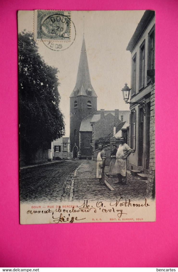 Dour 1905: Rue Du Berceau Avec Bouchers. Très Rare - Dour