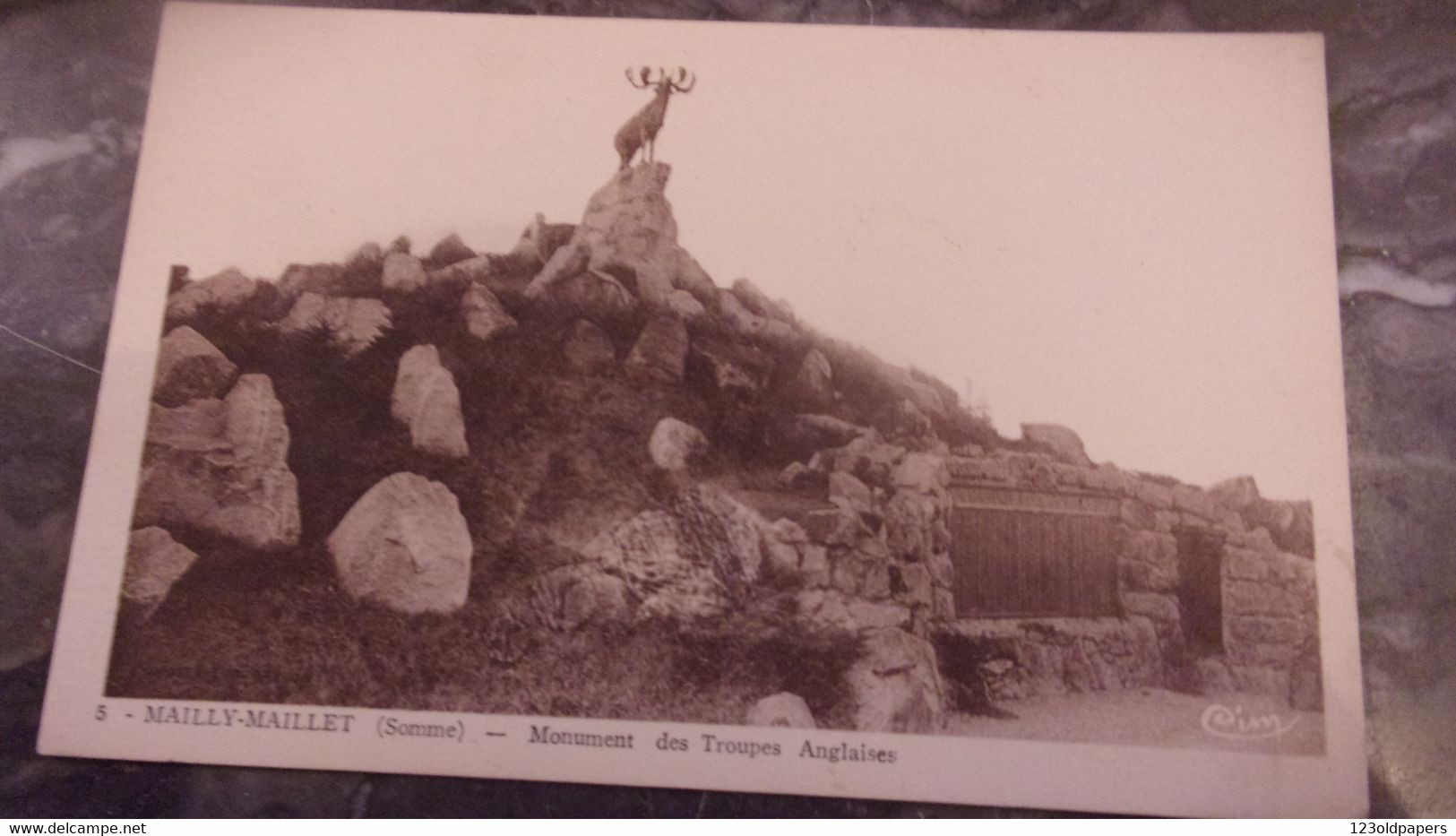 80 MAILLY MAILLET MONUMENT TROUPES ANGLAISES - Autres & Non Classés