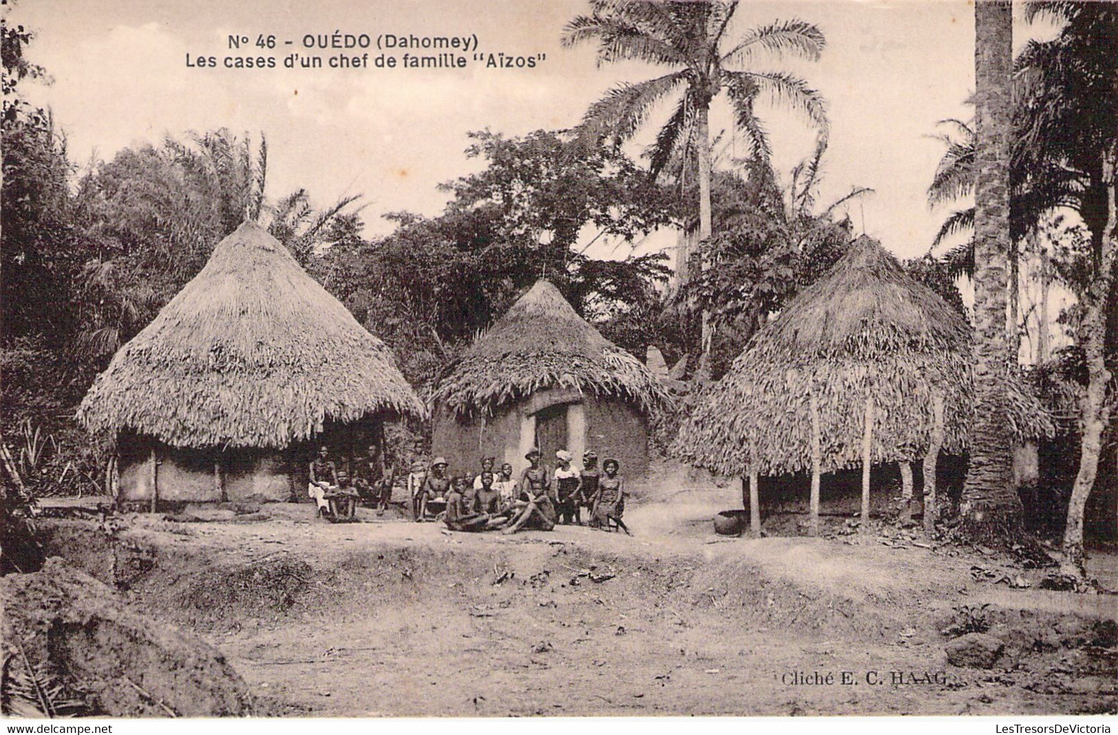 BENIN - Ouédo - Dahomey - Les Cases D'un Chef De Famille Aïzos - Cartes Postales Anciennes - Benín