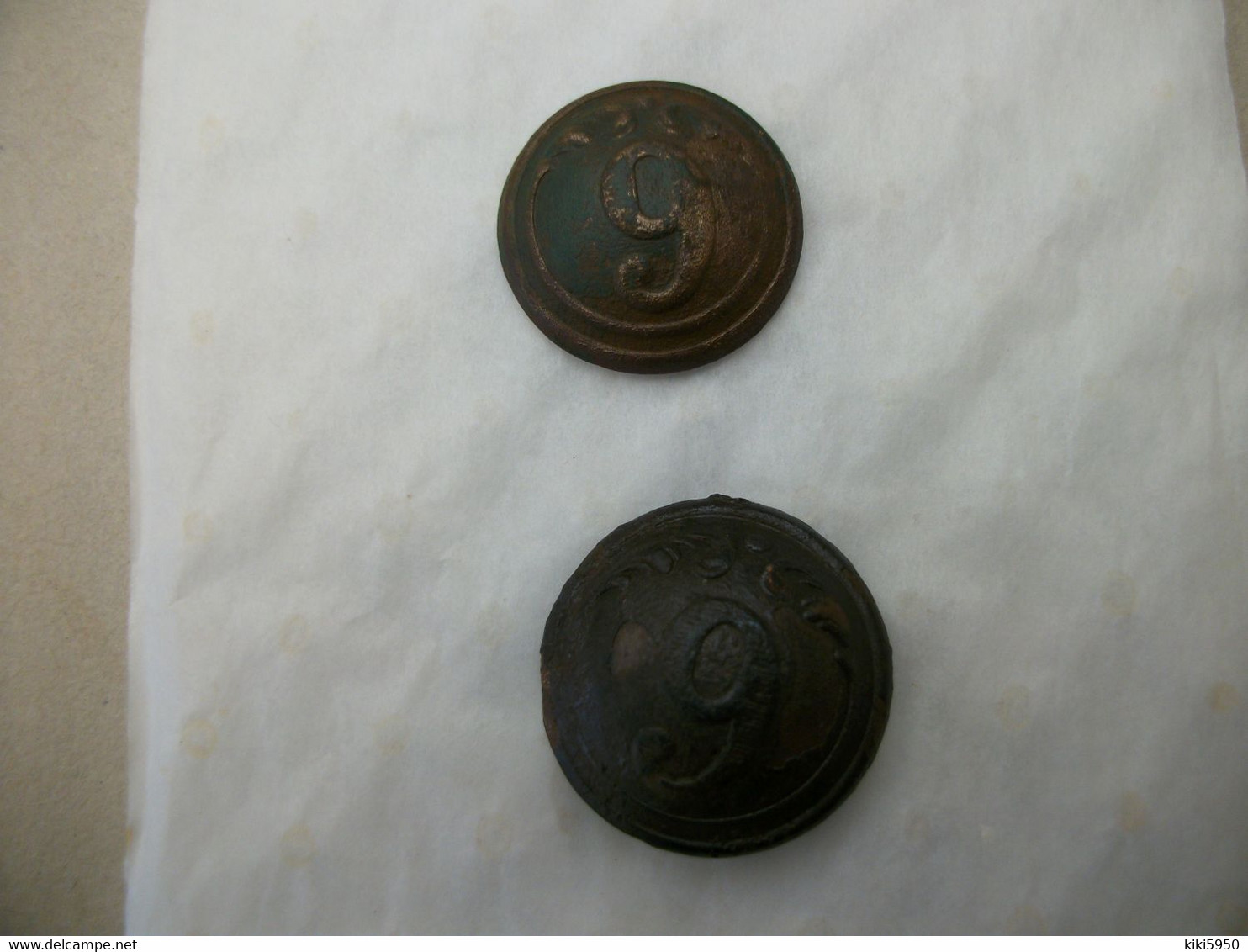 BOUTON (2) Régiment D'infanterie Belge (9éme) - Boutons