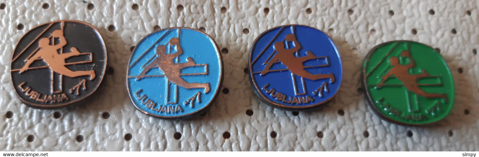 Handball Player Slovenia Ex Yugoslavia Vintage Pins - Handball