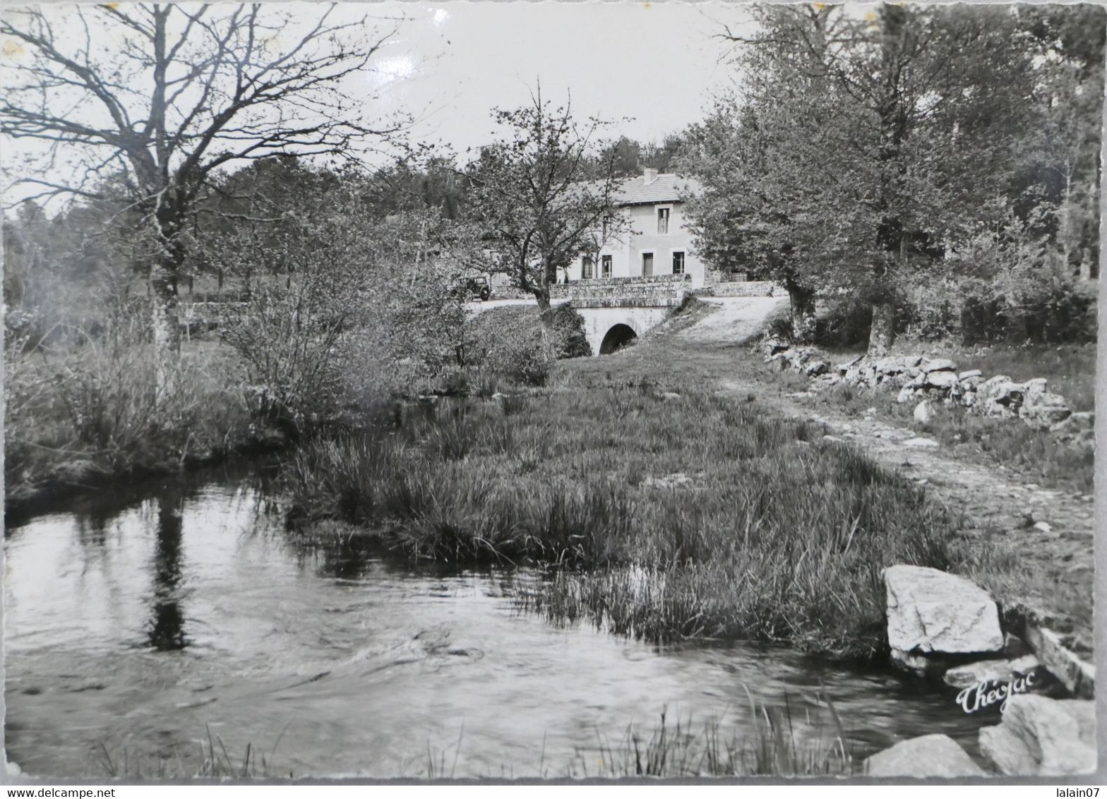 Carte Postale : 87 : Aux Environs De NANTIAT : Moulin De La Crèche, Timbre En 1956 - Nantiat