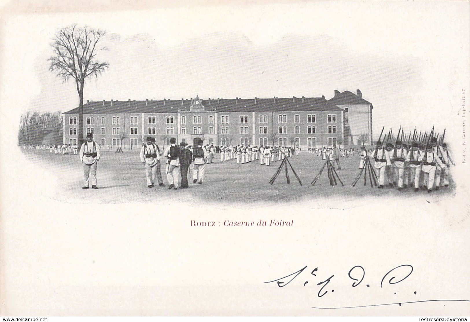 MILITARIA - RODEZ - Caserne Du Foiral - Carte Postale Ancienne - Regimientos