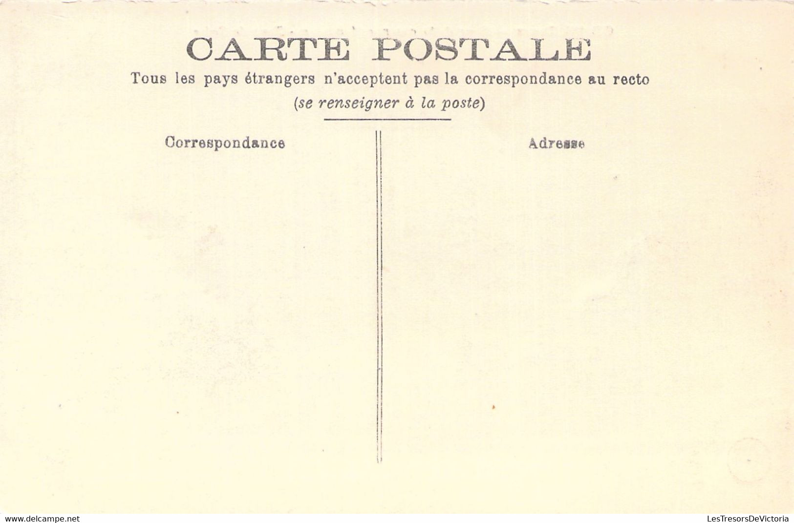 MILITARIA - TOURS - Cour De La Caserne Meusnier - Tour De Guise - Carte Postale Ancienne - Regiments