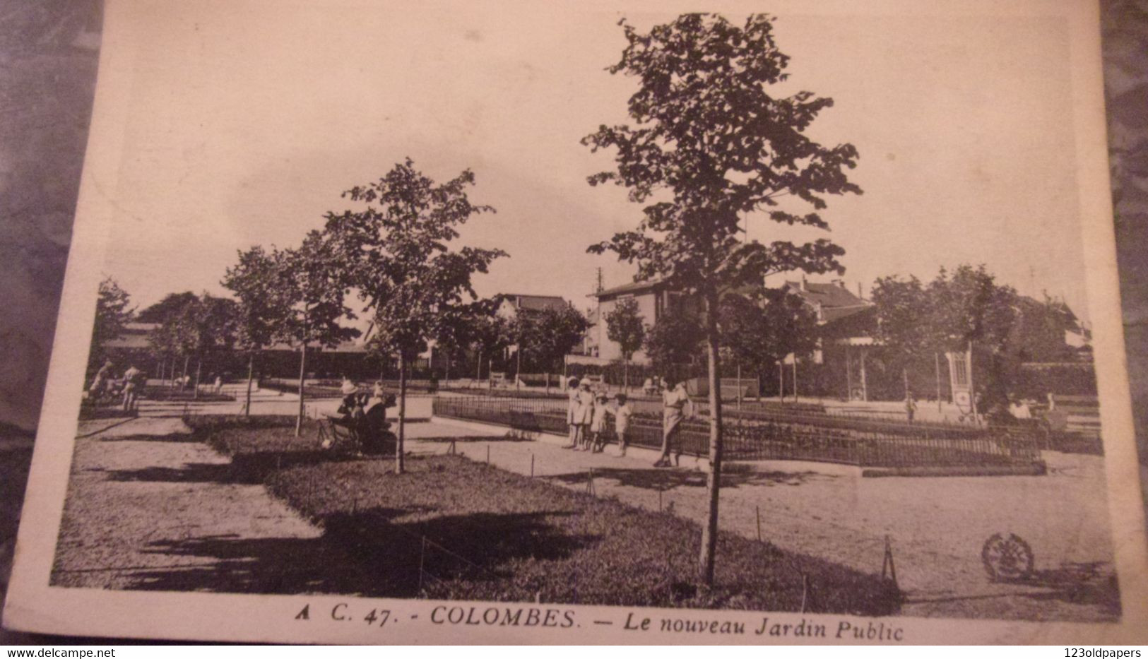 92   COLOMBES LE NOUVEAU JARDIN PUBLIC 1938 - Colombes