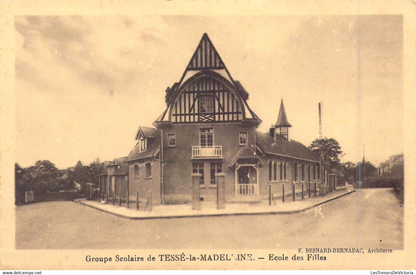 FRANCE - 61 - Tessé-la-Madeleine - Groupe Scolaire - Ecole Des Filles - Carte Postale Ancienne - Andere & Zonder Classificatie