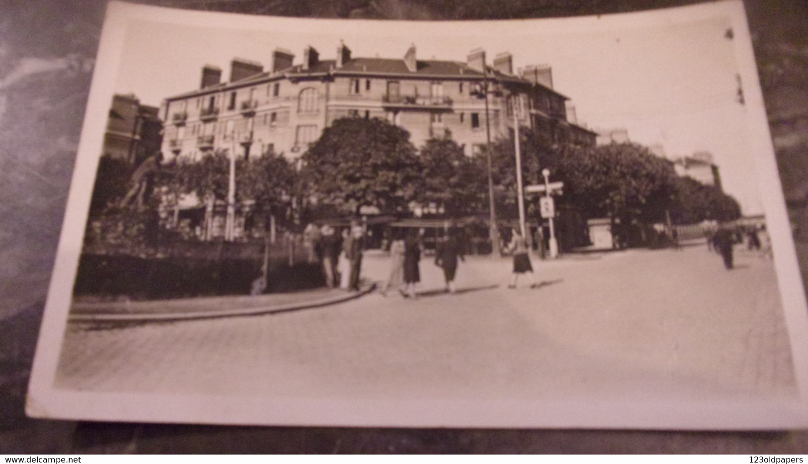 92   SURESNES CITE JARDIN 1944 - Suresnes