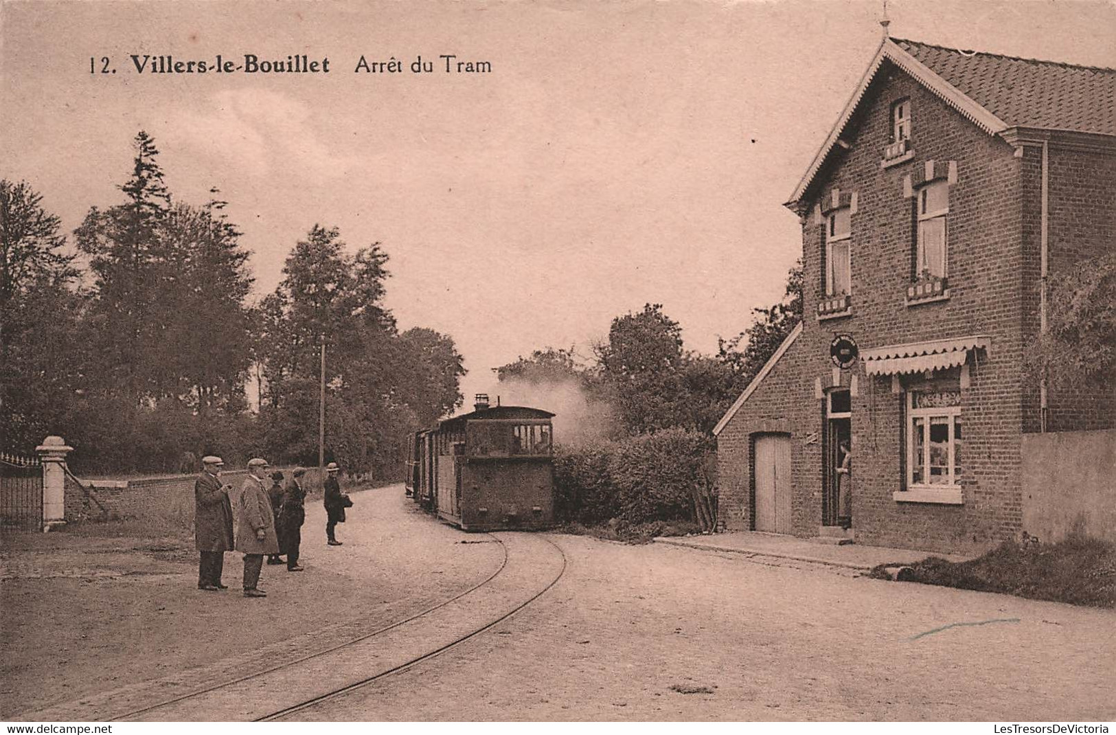 BELGIQUE - Villers Le Bouillet - Arret Du Tram - Tramway - Tram - Animé  - Carte Postale Ancienne - - Villers-le-Bouillet