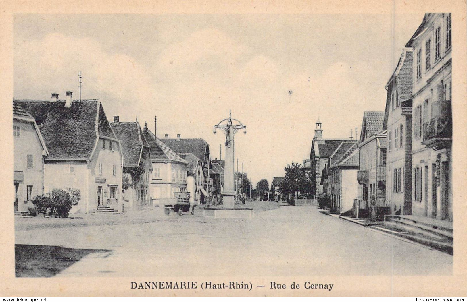 FRANCE - 68 - Dannemarie - Rue De Cernay - Voiture - Carte Postale Ancienne - Dannemarie