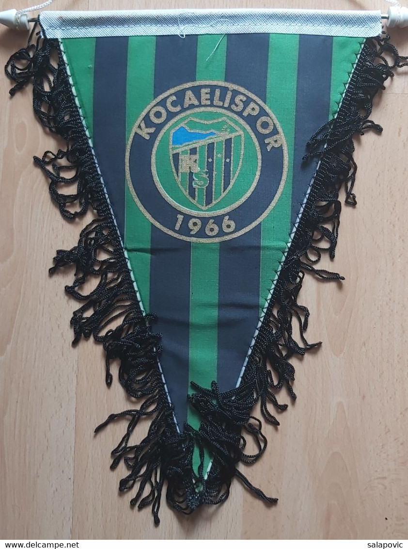 Kocaelispor FC Turkey Football Club SOCCER, FUTBOL, CALCIO PENNANT, SPORTS FLAG SZ74/18 - Kleding, Souvenirs & Andere