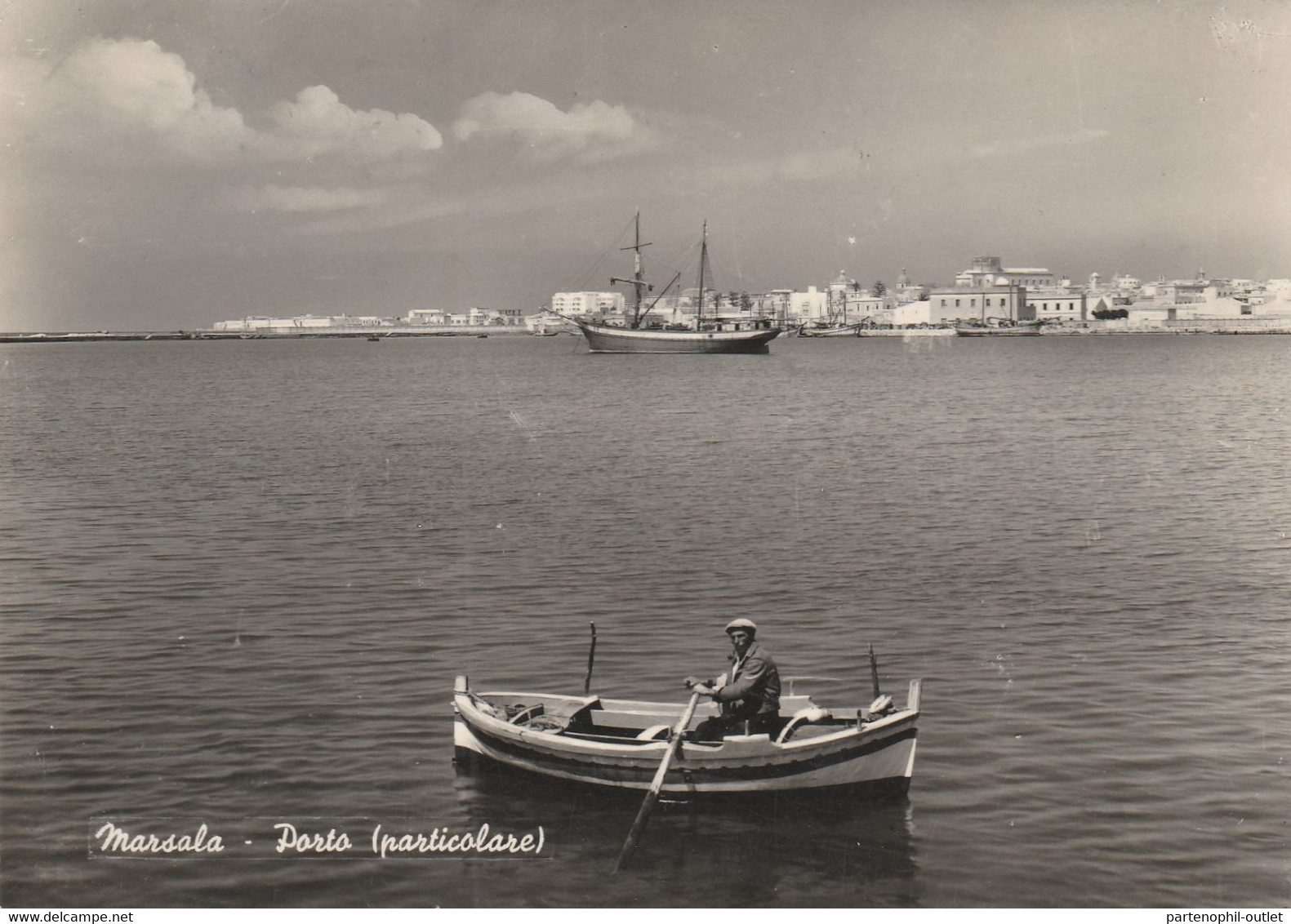 Cartolina - Postcard / Viaggiata - Sent  /  Marsala - Porto.  ( Gran Formato ) Viaggiata 1952 - Marsala