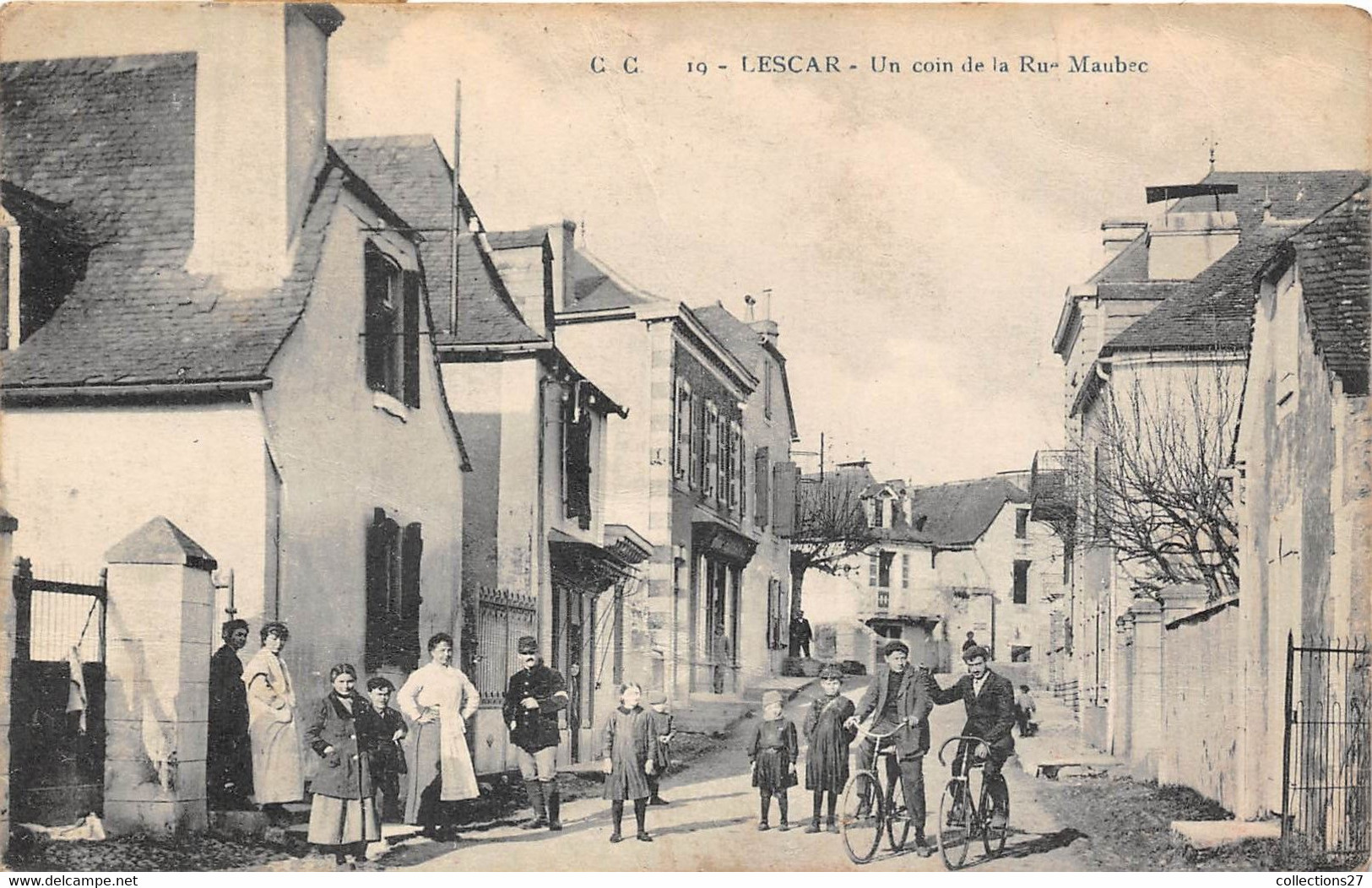 64-LESCAR- UN COIN DE LA RUE MAUBEC - Lescar