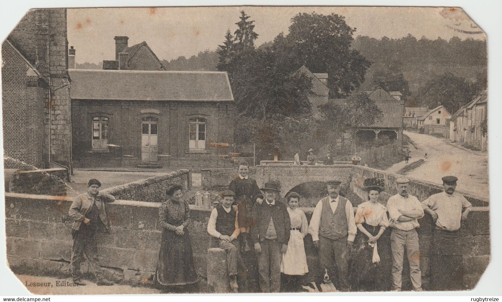 6151 SONGEONS - Ecole Maternelle Et Rue De La Gare RUEIL MALMAISON COZETTE 1908 Edit Lesueur - Songeons