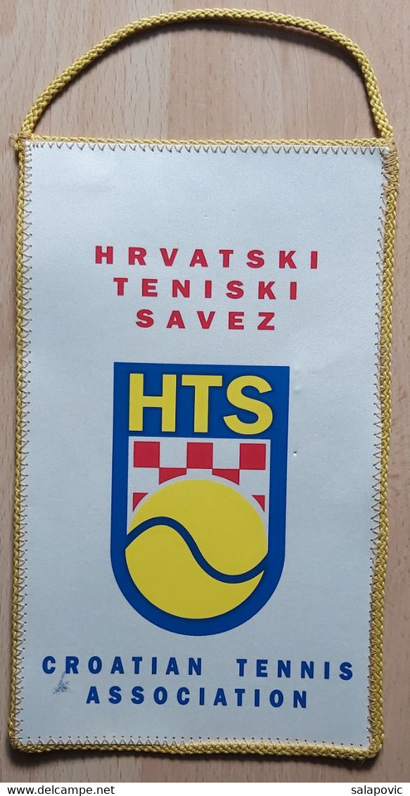 HTS Croatia Croatian Tennis Association  PENNANT, SPORTS FLAG  SZ74/55 - Uniformes Recordatorios & Misc