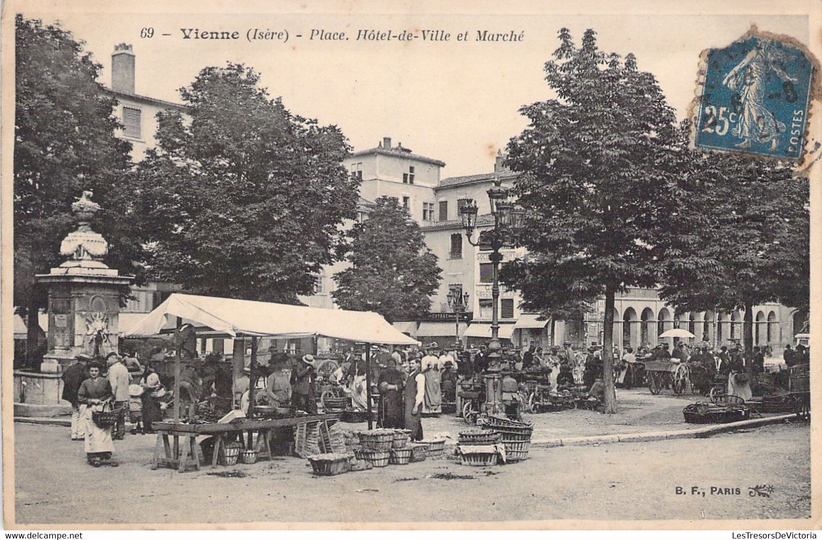 MARCHES - VIENNE - Place Hôtel De Ville Et Marché - BF PARIS - Carte Postale Ancienne - Märkte