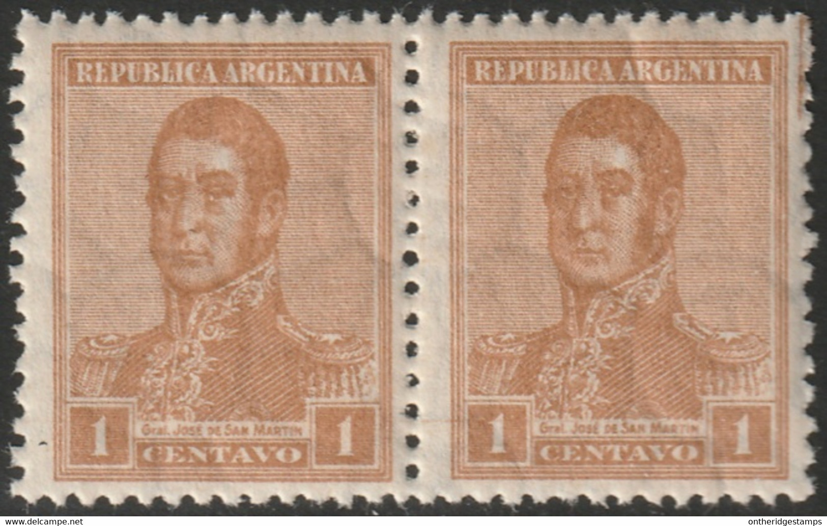 Argentina 1922 Sc 305B  Pair MNH**minor Disturbed Gum - Unused Stamps