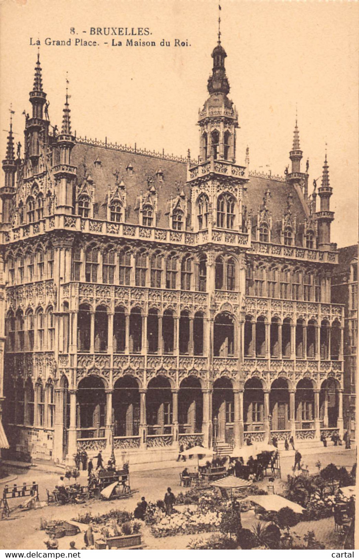 BRUXELLES - La Grand Place - La Maison Du Roi - Places, Squares