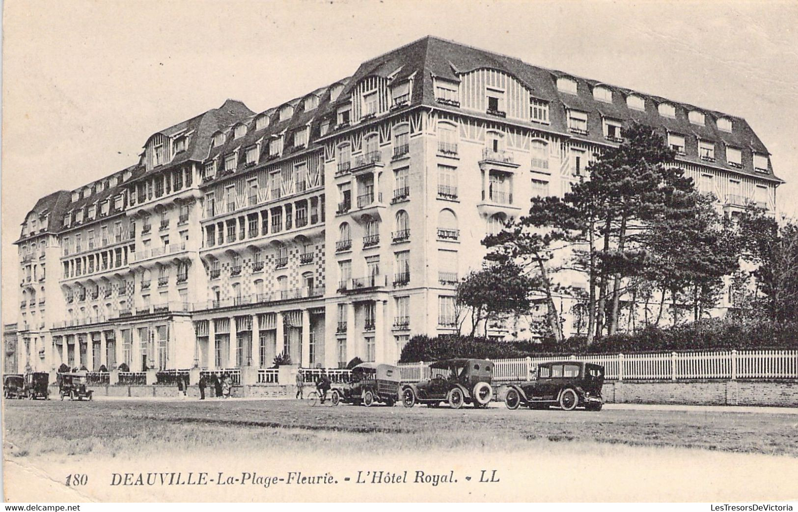 FRANCE - 14 - DEAUVILLE - L'Hôtel Royal - LL - Carte Postale Ancienne - Deauville