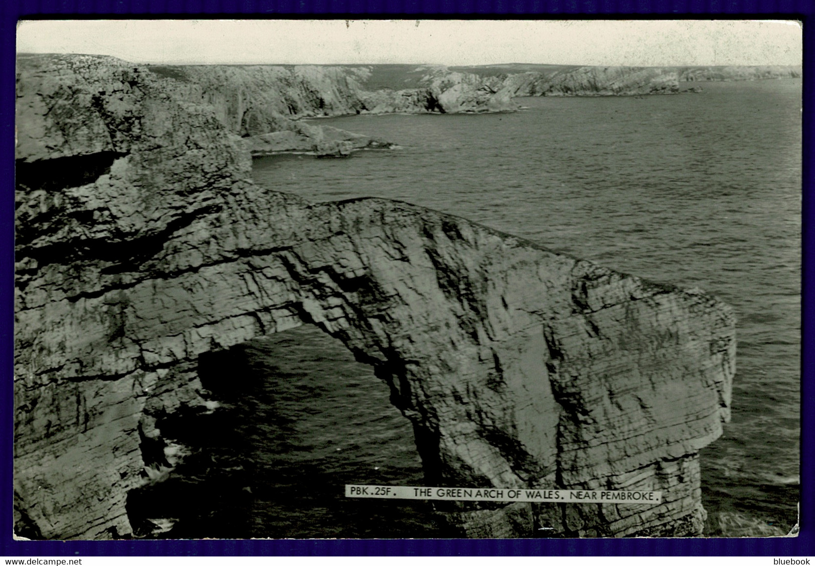 Ref 1597 -  Real Photo Postcard - The Green Arch Of Wales - Pembroke Pembrokeshire Wales - Pembrokeshire