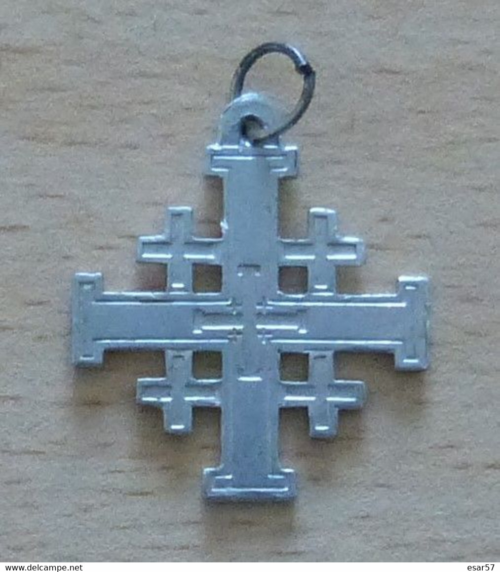 Belle Croix De Jérusalem  24 Mm De Diamètre Env. - Religion & Esotérisme