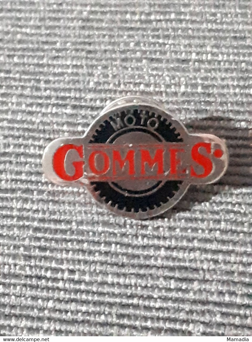 PIN'S PINS MOTO MOTORBIKE MOTO GOMME.S - Moto