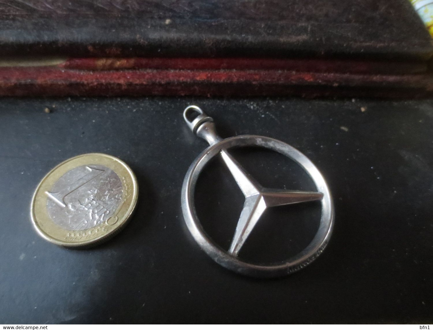 PENDENTIF LOGO MERCEDES BENZ - Pendants