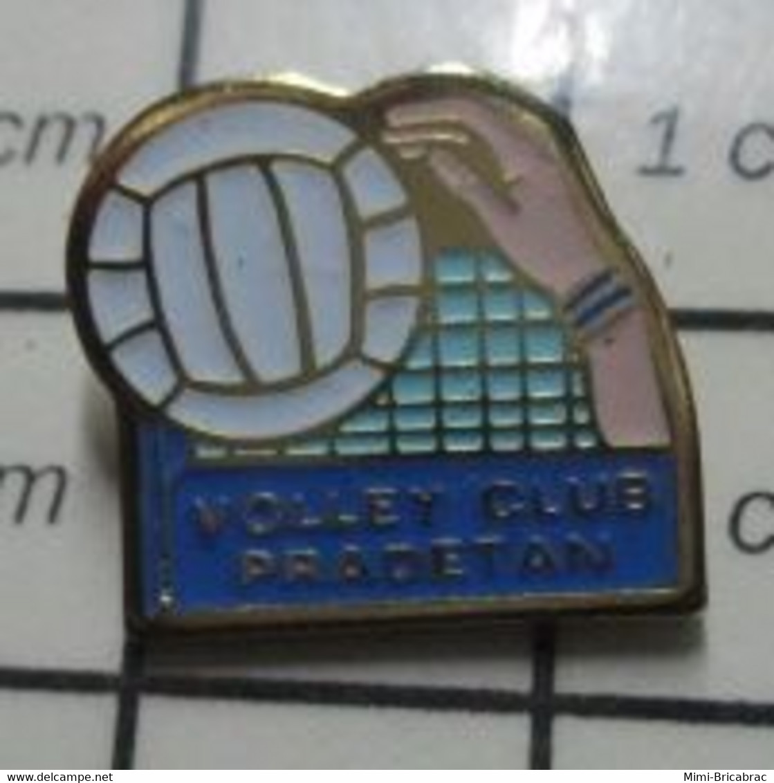 1516a Pin's Pins / Beau Et Rare / SPORTS / CLUB VOLLEY BALL PRADETAN - Voleibol