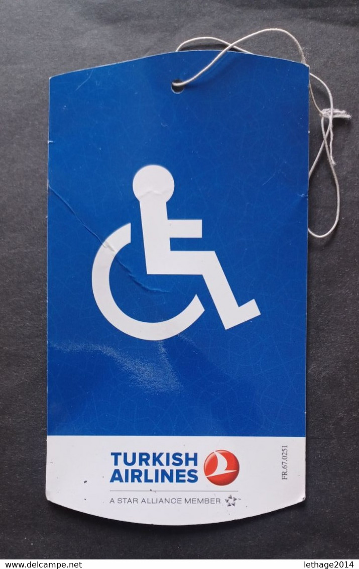 TURKISH AIRLINES DISABLED ASSISTANCE LABEL FOR SUITCASE - Aufklebschilder Und Gepäckbeschriftung