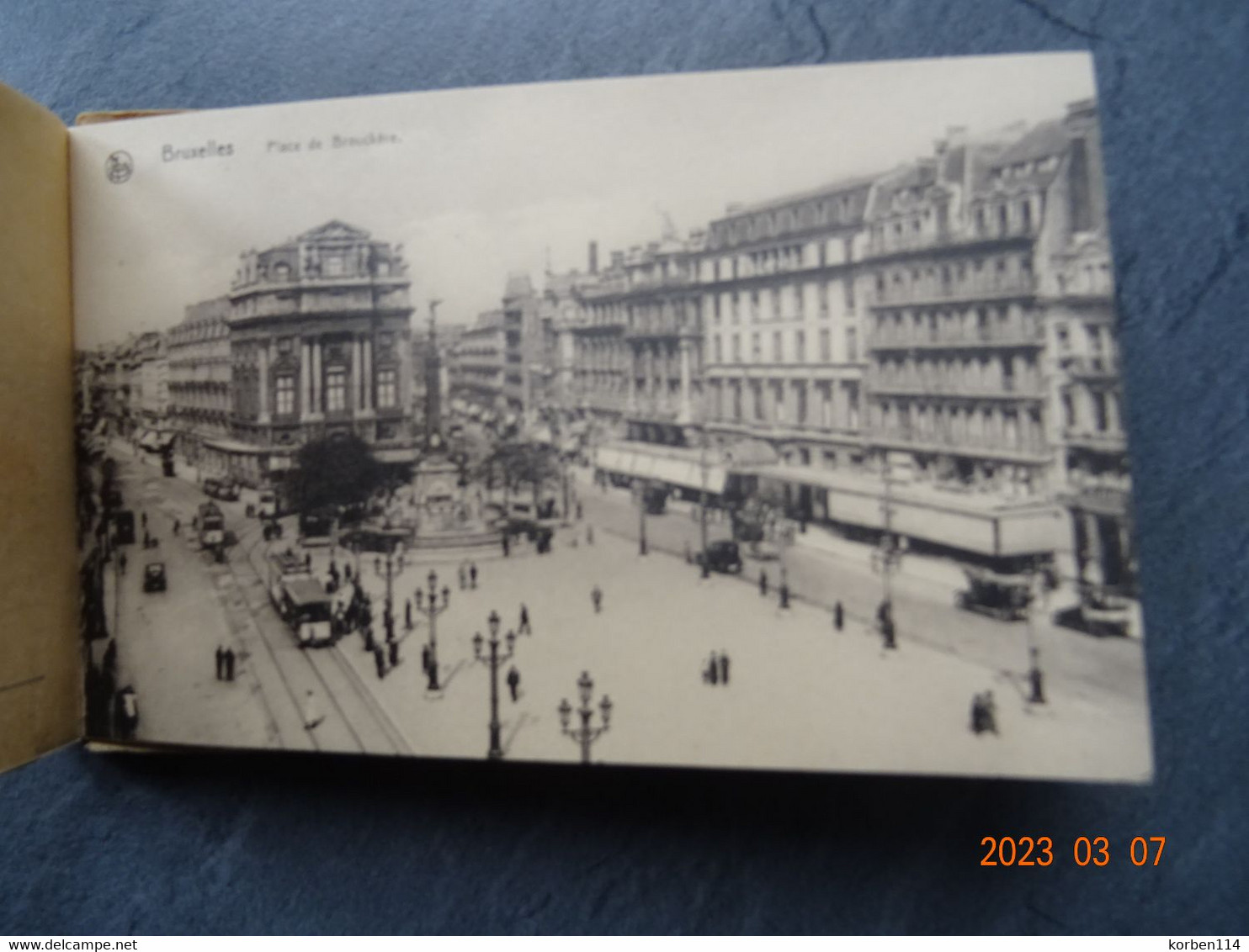 VERZAMELING BRUSSELSE GEBOUWEN EN MONUMENTEN   15  X   9  CM