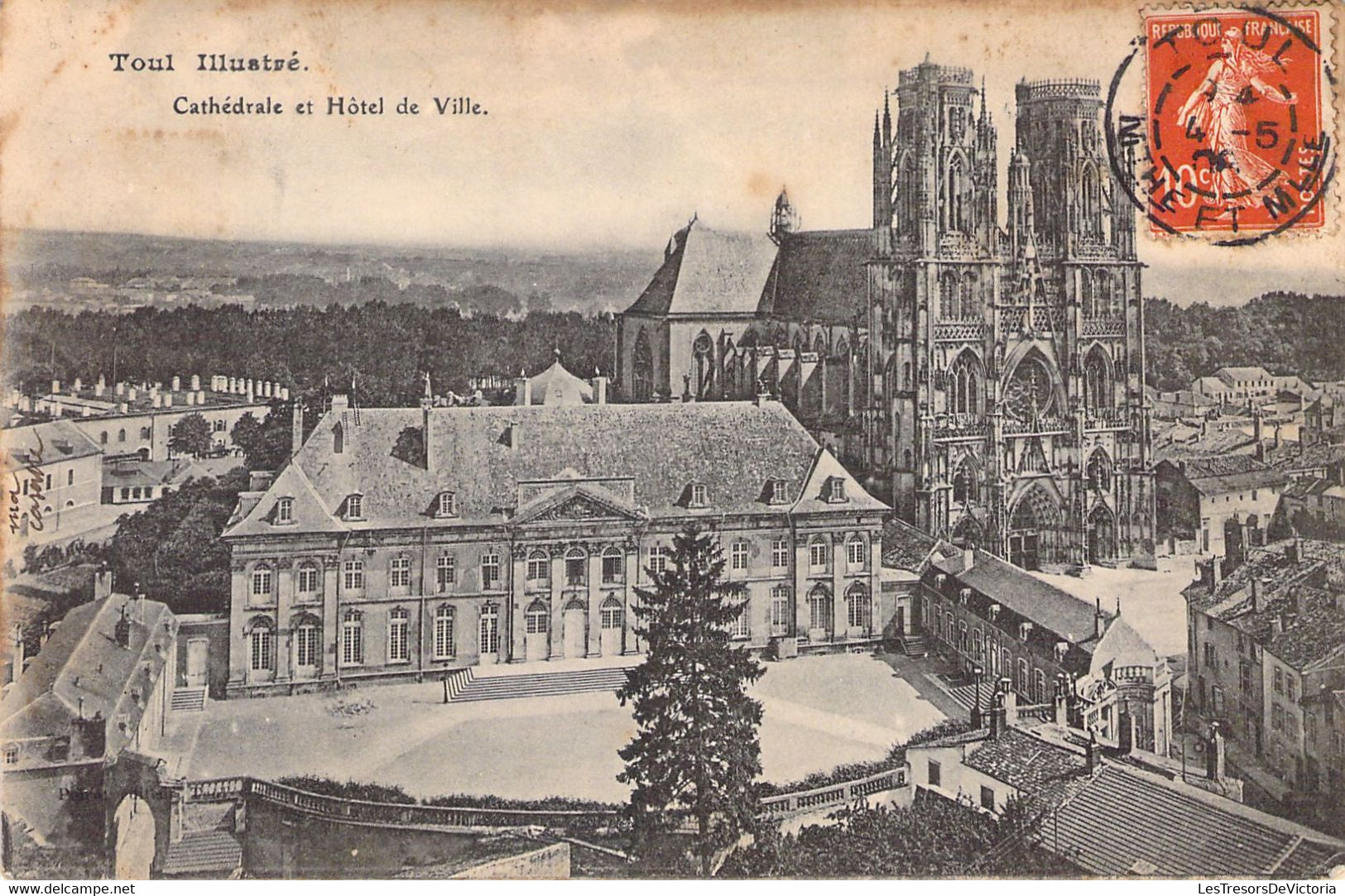 FRANCE - 54 - TOUL - Cathédrale Et Hôtel De Ville - Carte Postale Ancienne - Toul