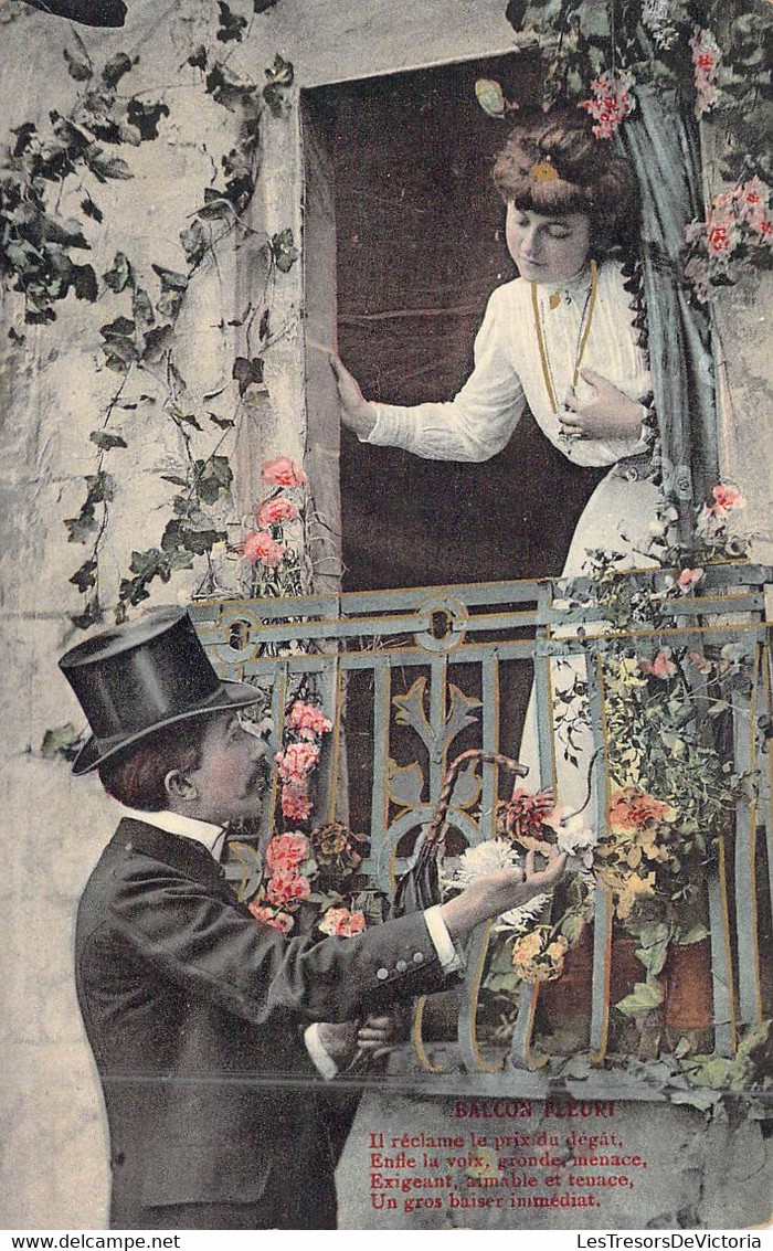 FEMMES - Balcon Fleuri - Il Réclame Le Prix Du Dégât Enfle La Voix Gronde Menace  - Carte Postale Ancienne - Mujeres